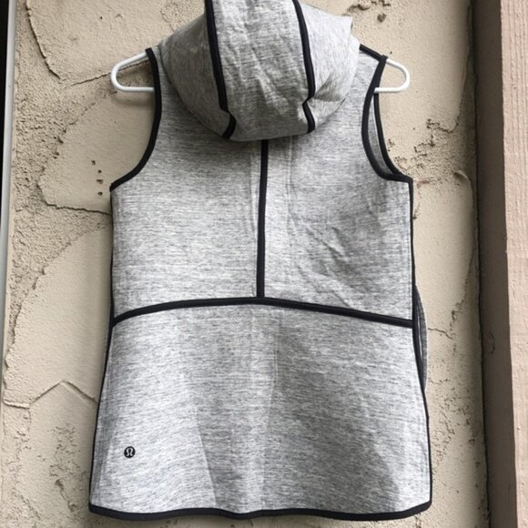 Lululemon Insculpt Resersiable Vest Size 6 - Picture 7 of 11